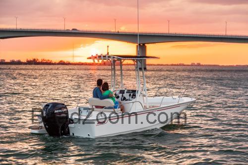 Boston Whaler 190 Montauk tekniske specifikationer og anmeldelser